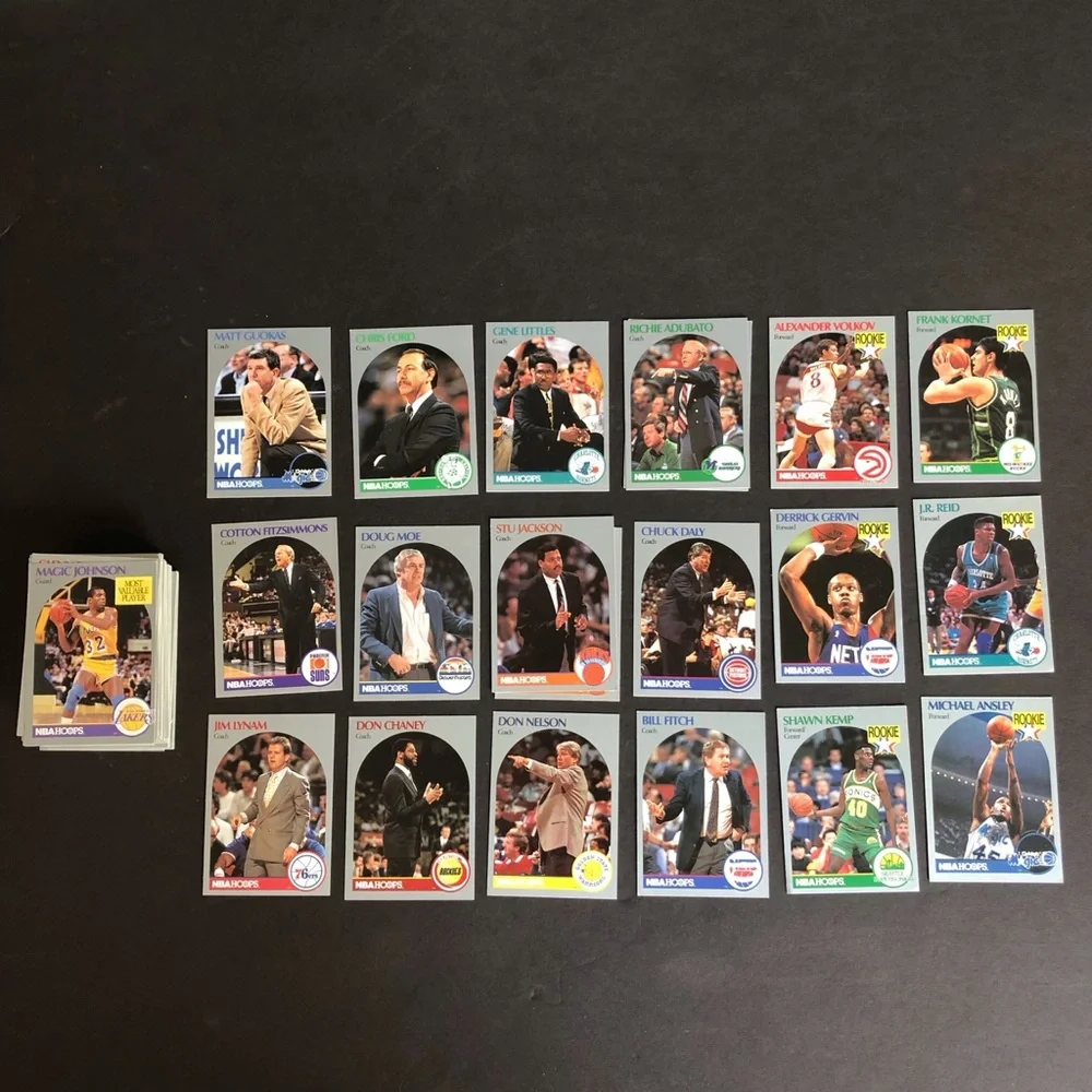Lot of 94 1990 NBA Hoops Basketball Cards Plus Rookie Cards